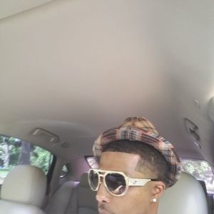 Meet your Posher, Emmanuel